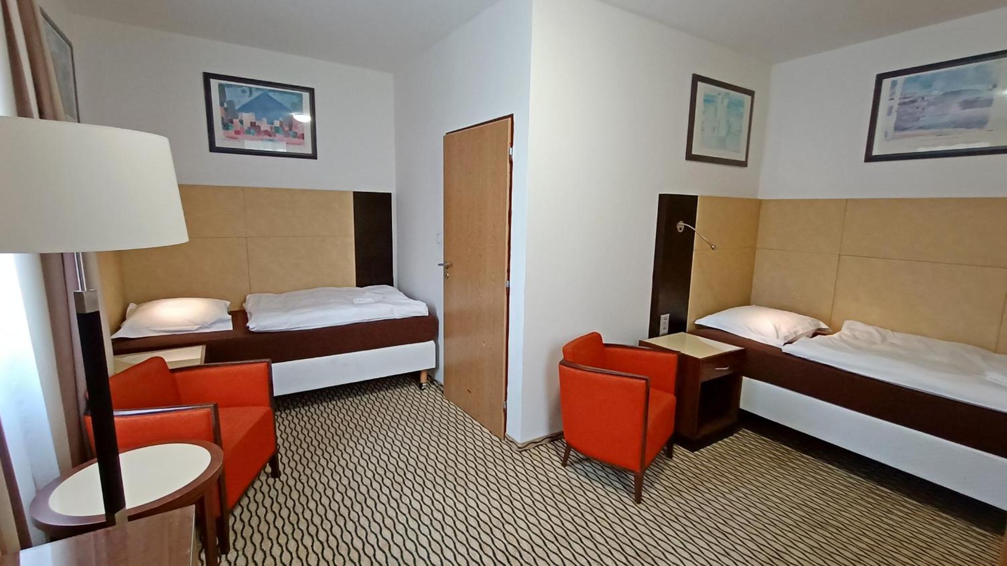 Apartments Gato Karlovy Vary Dalovice Εξωτερικό φωτογραφία