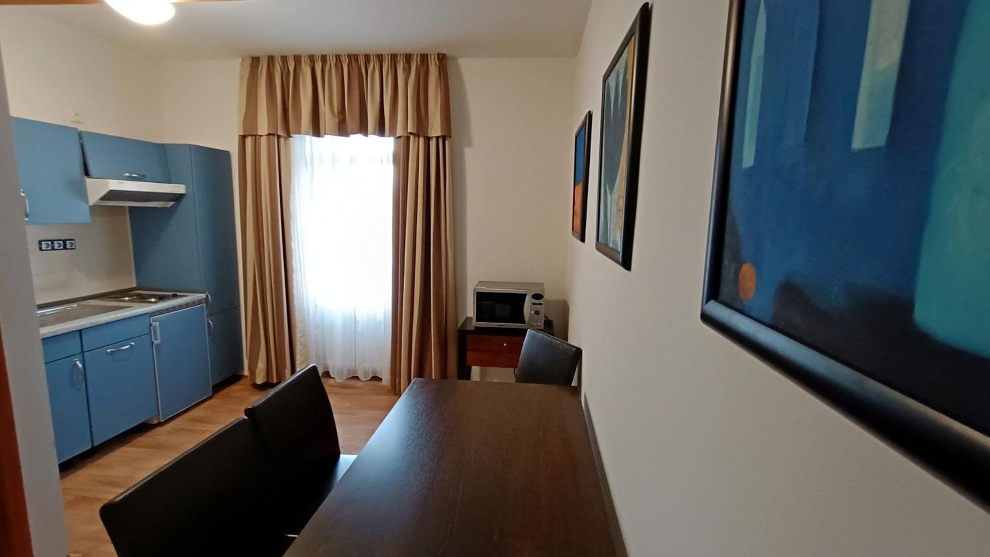 Apartments Gato Karlovy Vary Dalovice Εξωτερικό φωτογραφία