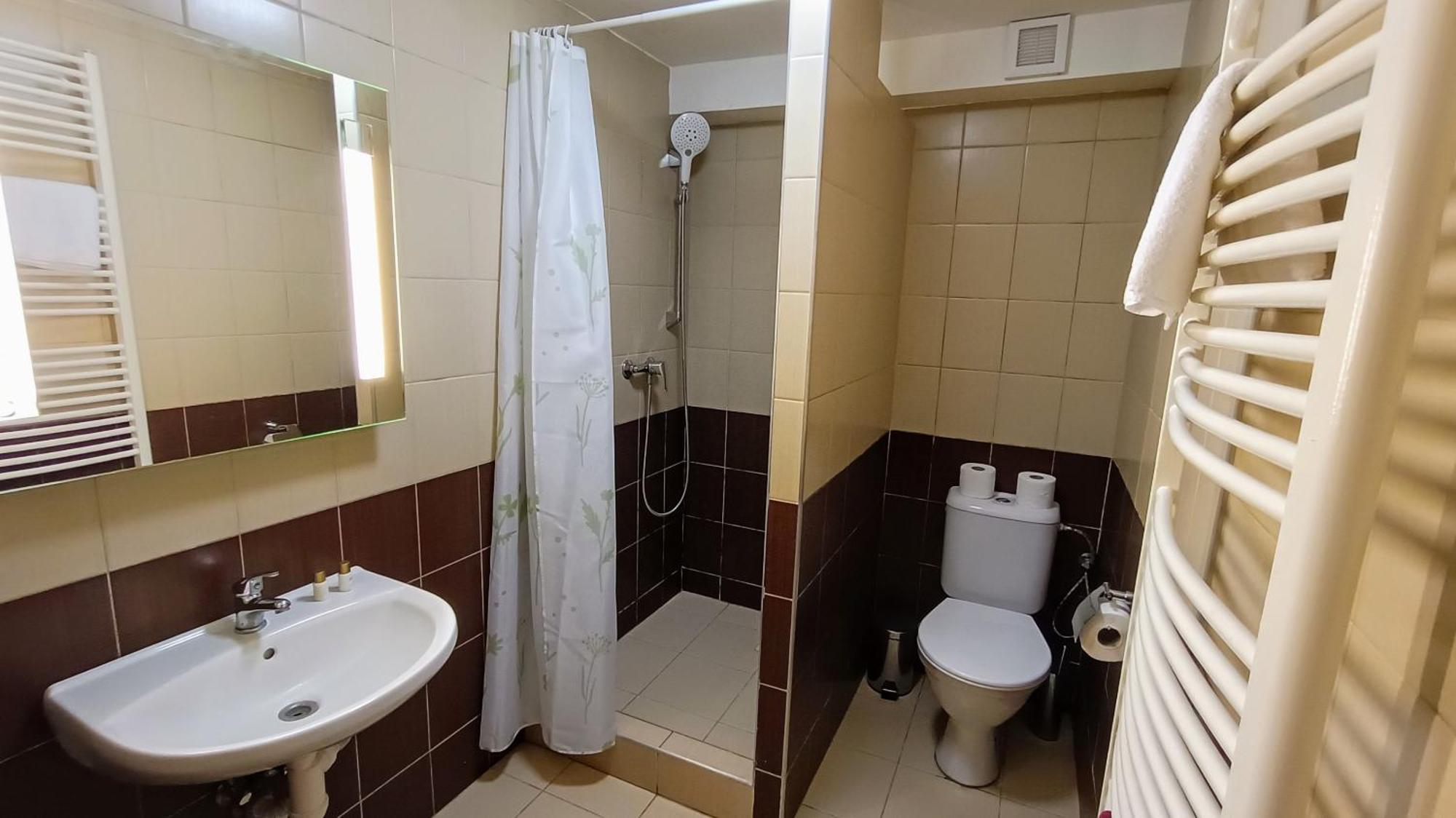 Apartments Gato Karlovy Vary Dalovice Εξωτερικό φωτογραφία