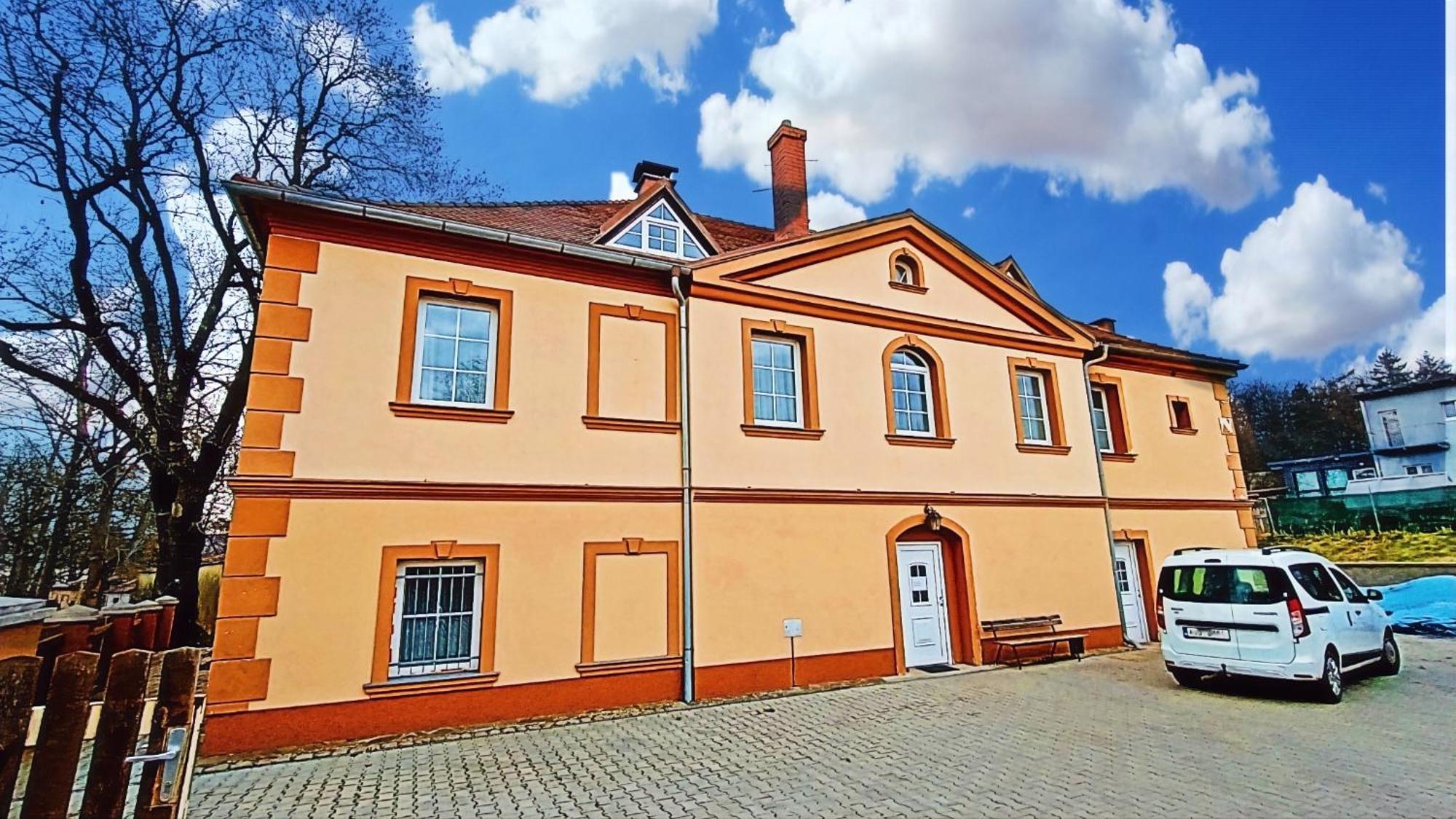 Apartments Gato Karlovy Vary Dalovice Εξωτερικό φωτογραφία